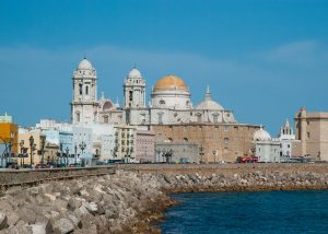Read more about the article Day Trip to Cadiz from Seville: One Day Itinerary