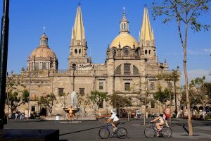 Read more about the article Budget travel in Guadalajara: save your pesos with these top tips