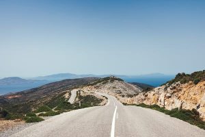 Read more about the article Best road trips in Greece