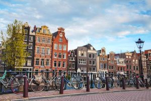 Read more about the article How to get around Amsterdam