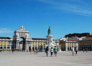 Read more about the article 3 Days in Lisbon Itinerary: Sights, Beaches & Places to Eat!