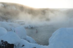 Read more about the article 10 incredible hot springs in the USA
