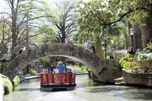 Read more about the article Getting around in San Antonio