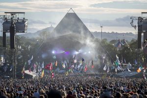Read more about the article Glastonbury 2023: your guide to survive & thrive