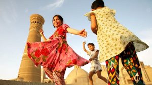 Read more about the article 8 of the best things to do with kids in Uzbekistan