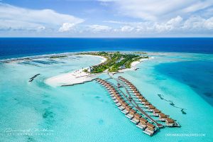 Read more about the article Kuda Villingili Resort Maldives awarded Best Surf Resort 2023