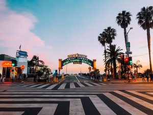 Read more about the article Unmasking Los Angeles: 6 Crucial Tips for the Perfect LA Vacation