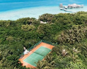 Read more about the article Hit The Court : Play Tennis with Daniil Medvedev at Soneva Fushi