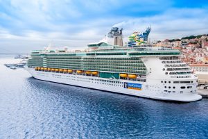 Read more about the article Sailing Bliss: Navigating Aruba’s Charm with Royal Caribbean Cruises