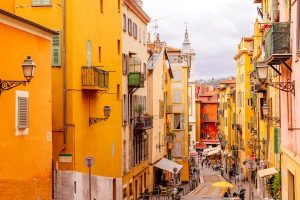 Read more about the article Local Strolls: get to know Nice’s Old Town
