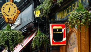Read more about the article Where can I find traditional pubs in Dublin that locals love?