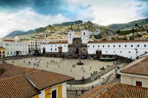 Read more about the article 13 things to know before going to Ecuador: insider tips and guidance