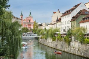 Read more about the article 8 best places to visit in Slovenia