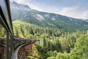 Read more about the article These top itineraries for exploring Alaska in summer take you to the edge of the map