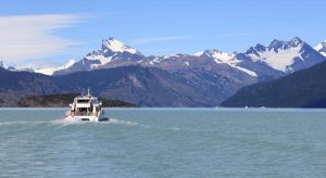 Read more about the article How to get around in Patagonia: plane, bus, boat and bike