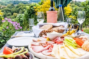 Read more about the article What to eat and drink in Austria