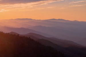 Read more about the article For Outdoor Lovers: Things to Do in the Smoky Mountains