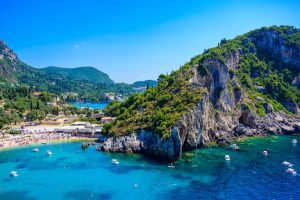 Read more about the article The 14 best beaches in Greece