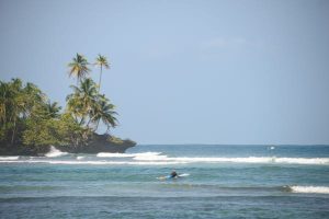 Read more about the article 8 of the best places to surf in Central America