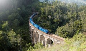 Read more about the article The best train journeys in Sri Lanka