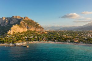 Read more about the article Why Villas in Sicily for Rent Are the Best Way to Experience the Island