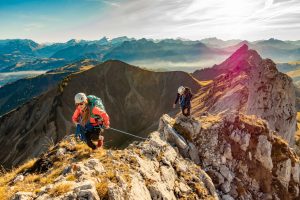 Read more about the article Essential Gear for Safe and Enjoyable Mountain Climbing