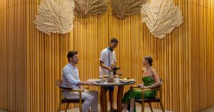 Read more about the article AN UNFORGETTABLE GOLDEN WINE ENCOUNTER AT KANIFUSHI