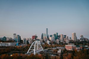 Read more about the article Exploring Edmonton by Car: What You Need to Know About Local Insurance Options