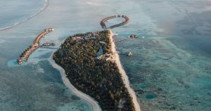 Read more about the article Pullman Maldives Maamutaa Triumphs at the 2025 World Luxury Awards