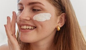 Read more about the article Sensitive Skin Travel Tips [3 Proven Ways]